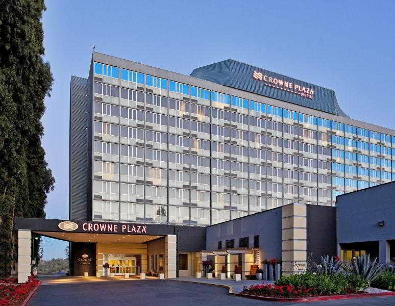 Hotel Crowne Plaza International Airport