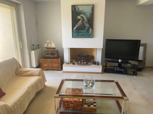 Legrena Beach Apartment