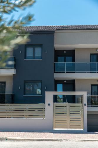 Anais Apartments