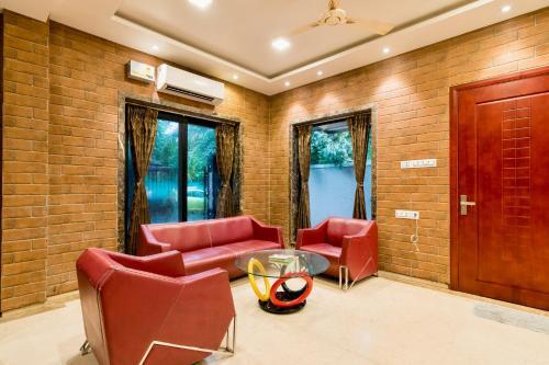 Villa Saffronstays Evelyn Greens, Lonavala