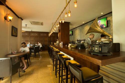 Chu Hotel