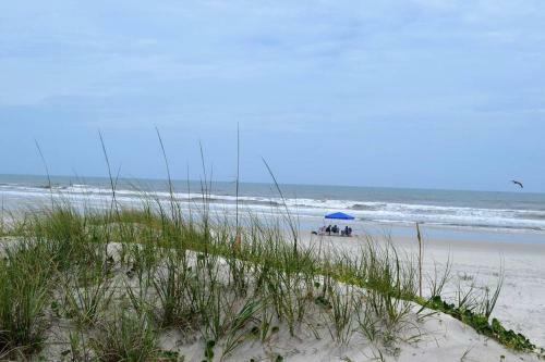 A Slice Of Heaven Beach Retreat! Pet Friendly