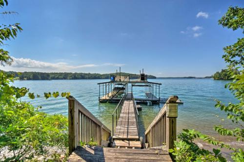 Gainesville Lakefront Retreat With Private Dock
