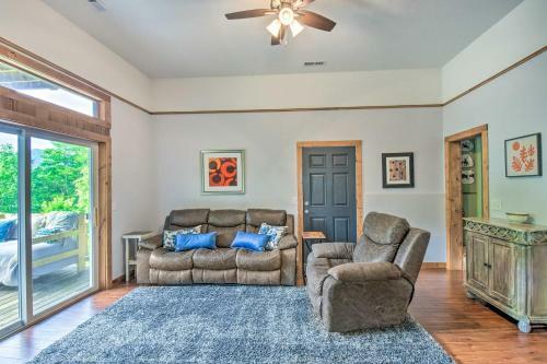 Stunning Hiawassee Cabin 2 Decks And Fire Pit!