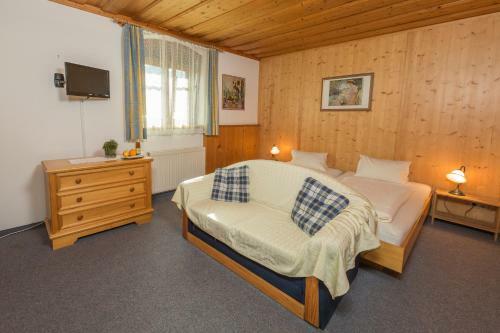 Hostal Gasthof Pension Rega