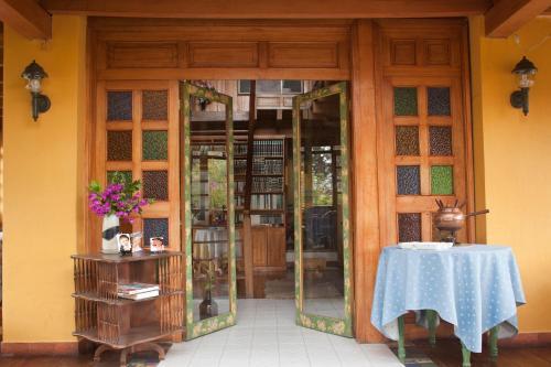 Hotel Quintas De La Monta�a