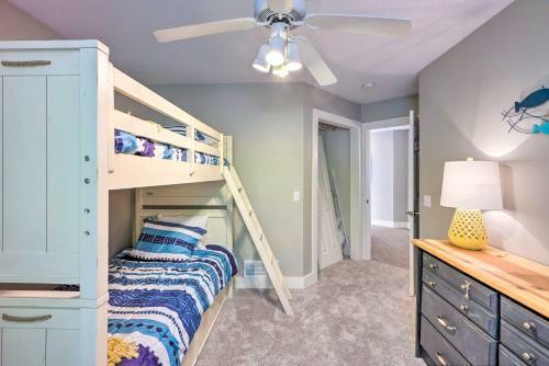 Waterfront Mound Retreat With Boat Dock Access!