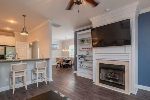 Marina 1 By Oak Island Accommodations