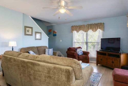 Lay Z Days By Oak Island Accommodations