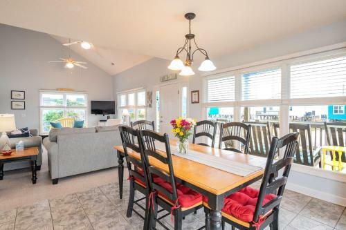 Southern Horizons By Oak Island Accommodations