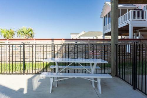 The Treasure Chest By Oak Island Accommodations