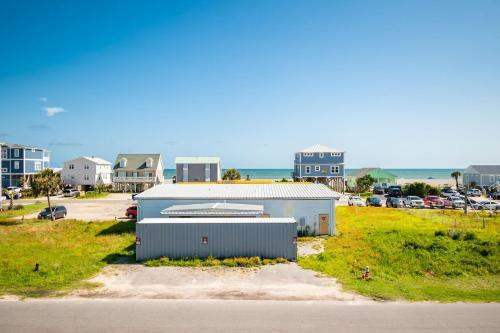 Sweet Sunshine By Oak Island Accommodations
