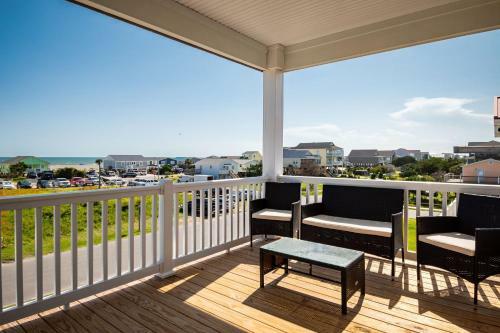 Sweet Sunshine By Oak Island Accommodations