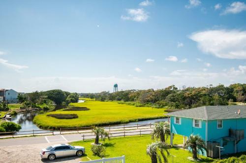 Sweet Sunshine By Oak Island Accommodations