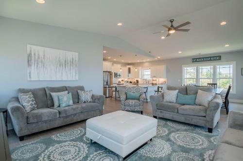 Sweet Sunshine By Oak Island Accommodations