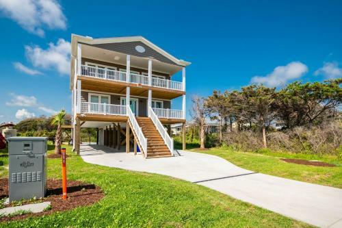 Sweet Sunshine By Oak Island Accommodations