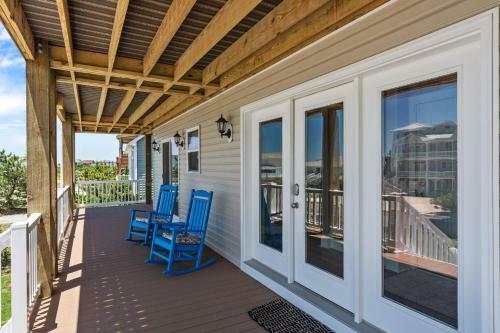 Kings Lynn Inn By Oak Island Accommodations