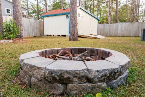 Island Hideaway By Oak Island Accommodations