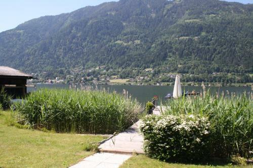 Hostal G�stehaus H�rb