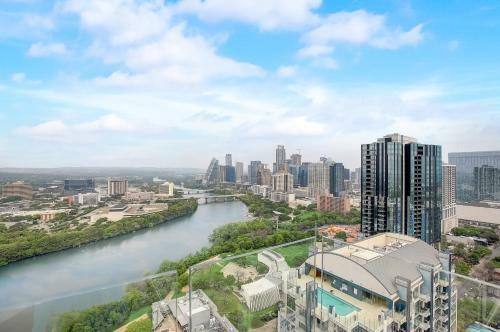 Hotel Natiivo Austin Rambler
