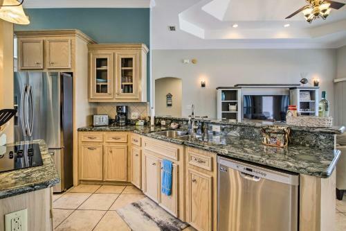 Updated Laguna Vista Home And Golf Course Views
