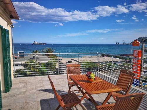 Apartamento Appartamento Deluxe Con Terrazza Sul Mare