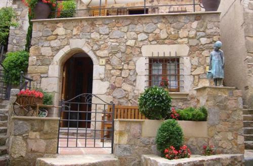 Beautiful Apartment In Tossa de Mar