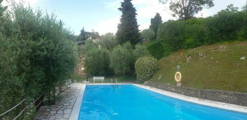 Apartamento Casa Elegante E Panoramica Sul Lago Di Garda