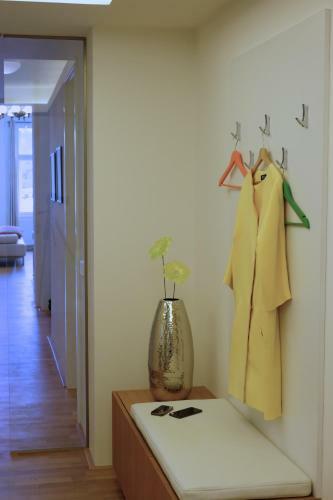 Kolonada Luxury 3 Bedroom Apartment Manes