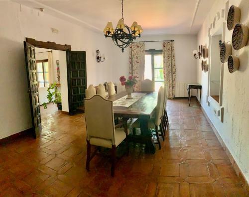 Villa Un Aut�ntico Oasis Rodeado de Historia