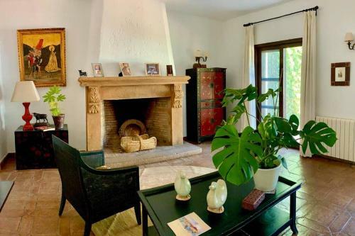 Villa Un Aut�ntico Oasis Rodeado de Historia