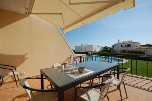 S�o Rafael Beach 300 M - Vila Rosal House