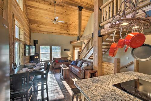 Lovely Garfield Cabin With Direct Beaver Lake Access