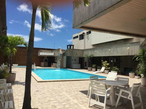 Apartamento de 2 Quartos de Frente Para O Mar