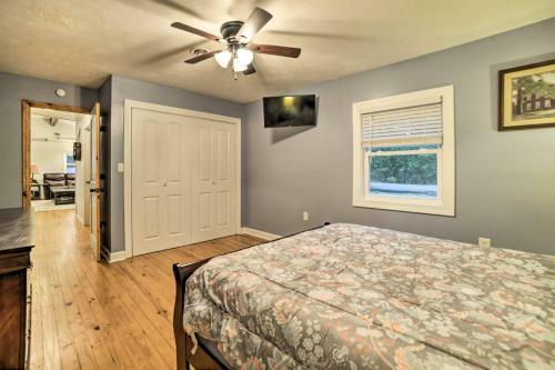 Benton House With Grill, Private Dock And Lake Access!