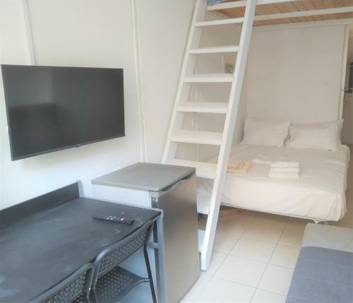 Apartamento Tiny Studio In Kalamata Long-term Rental Offer