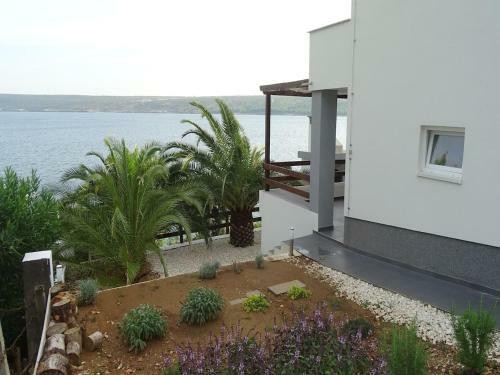 Seaside Villa Nikola With Pool For 12 Persons