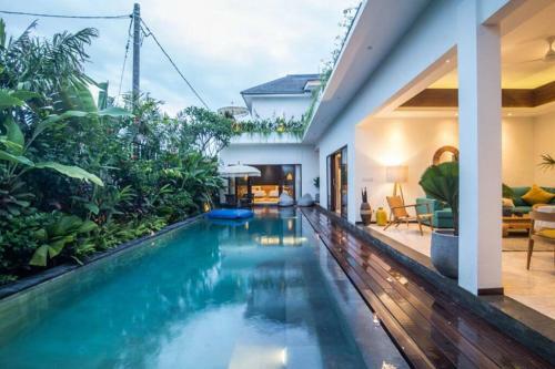 Villa Frangipani Jingga