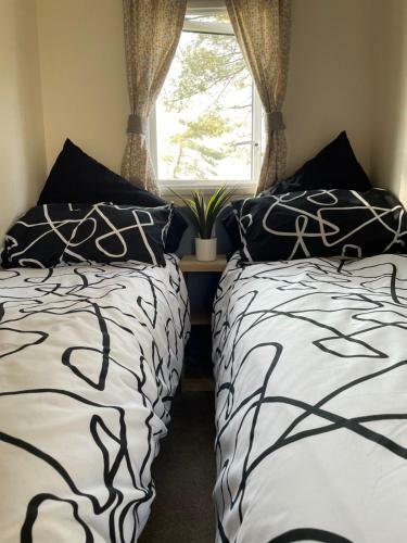 Deluxe, 3 Bed Holiday Home At Combe Haven Holiday Park