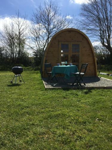 Captivating 1-bed Pod In Passais-villages