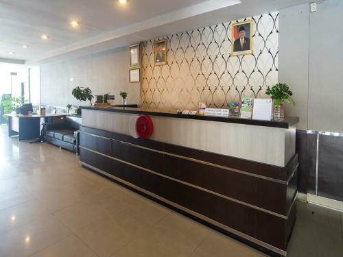Capital O 988 Hotel Kapuas Dharma 2