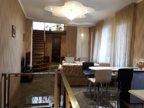 Apartment On Nikoloz Gotsitidze Str 22