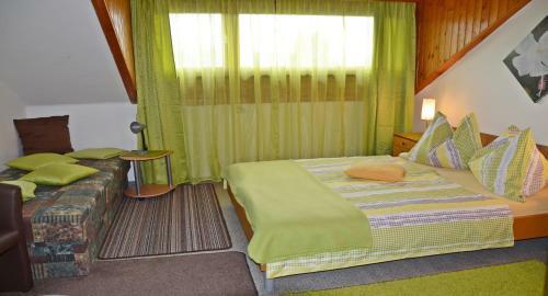 Hostal Gasthof-pension Karawankenblick