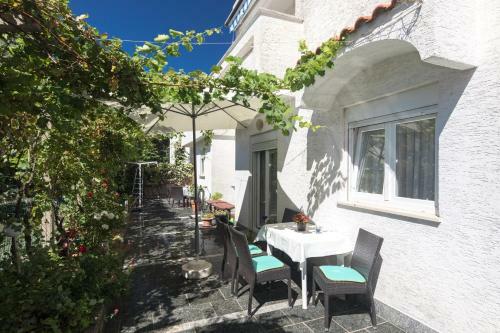 Apartments Rosi Punat
