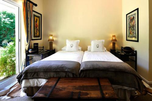 Hostal Alba House Guest House