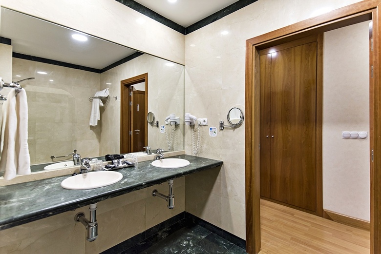 B&B Hotel Madrid Aeropuerto T4