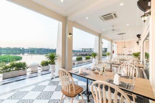 Hotel Buddy Oriental Riverside Pakkret