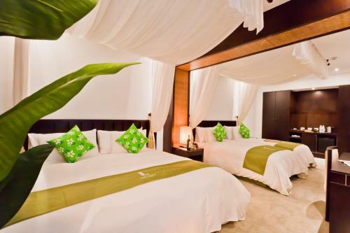 Hotel The Loft Seaside Suites