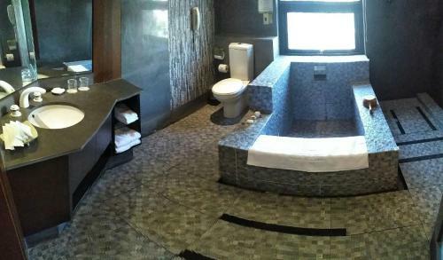 Hotel The Loft Seaside Suites