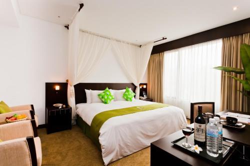 Hotel The Loft Seaside Suites